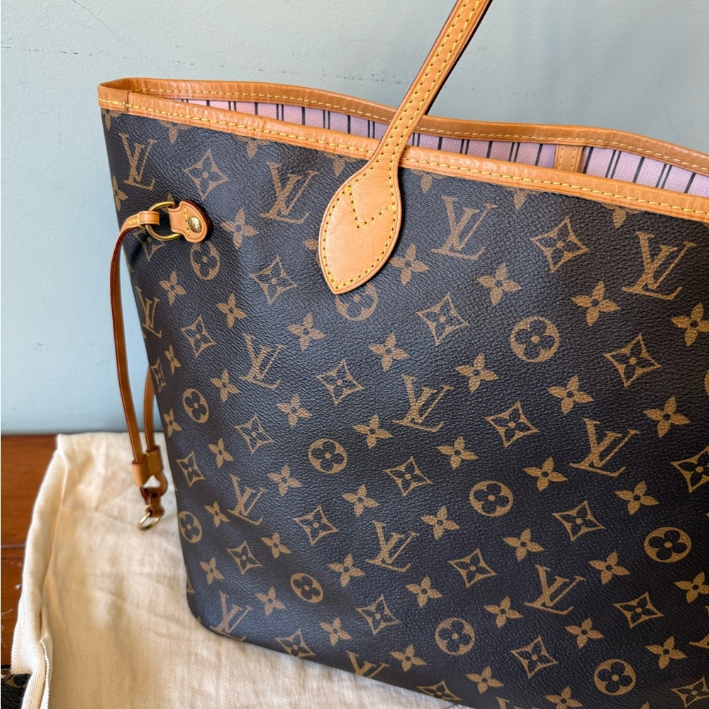Louis Vuitton Monogram Rose Ballerine Neverfull MM and Pouch - Picture 7 of 16